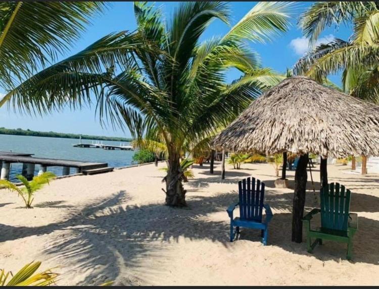 Hotel La Marina Del Rio La Pesca Zewnętrze zdjęcie