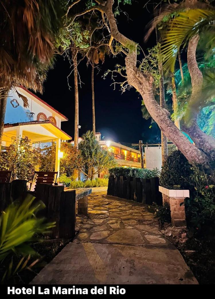 Hotel La Marina Del Rio La Pesca Zewnętrze zdjęcie